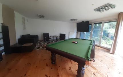 PRENÁJOM  8 izb dom so saunou Nové Mesto EXPIS REAL