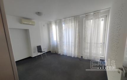PRENÁJOM 4 izbový byt s terasou a parkovaním Staré mesto EXPISREAL