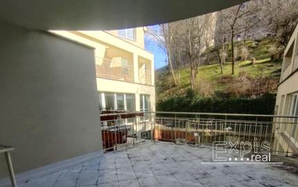 PRENÁJOM 4 izbový byt s terasou a parkovaním Staré mesto EXPISREAL