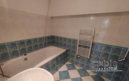 PRENÁJOM 4 izbový byt s terasou a parkovaním Staré mesto EXPISREAL