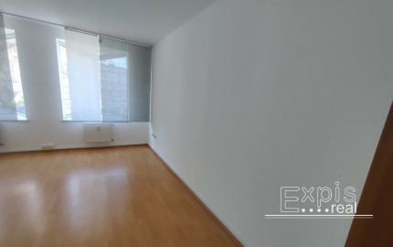 PRENÁJOM 4 izbový byt s terasou a parkovaním Staré mesto EXPISREAL
