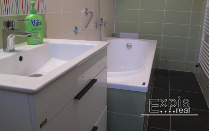 PRENÁJOM 2 izb. byt s balkónom, pri HRADE, Krátka ul., BA Staré Mesto EXPIS REAL