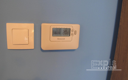 PRENÁJOM 2 izb. byt s balkónom, pri HRADE, Krátka ul., BA Staré Mesto EXPIS REAL