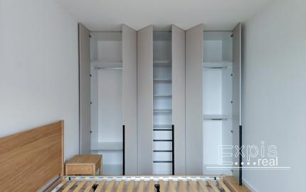 PRENÁJOM 2izb dogfriendly byt s balkónom a parkovaním Zwirn NIVY Expisreal