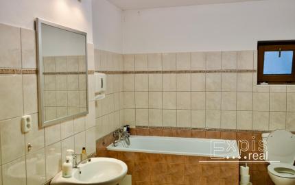 Prenájom - 4 izb. atypické bývanie v RD - EXPISreal