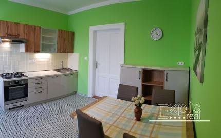 PRENÁJOM 2 izb. byt s balkónom, pri HRADE, Krátka ul., BA Staré Mesto EXPIS REAL