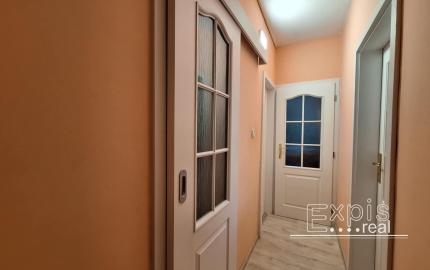 rezervovaný PREDAJ 2 izb byt Petržalka Bradáčova EXPISREAL