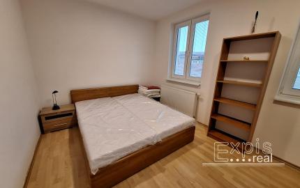 PRENÁJOM 3izb  byt Staré mesto Šancová orientácia do tichého dvora Expisreal