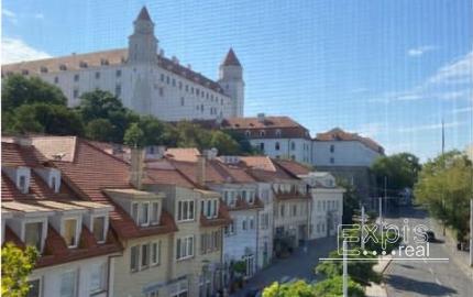 PRENÁJOM 3 izbový byt s parkingom pod hradom Zámocka EXPISREAL