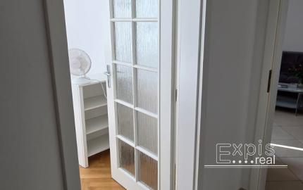 PRENÁJOM 3 izbový byt s parkingom pod hradom Zámocka EXPISREAL