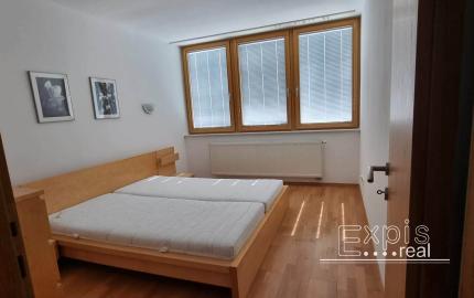 PRENÁJOM 2 izbový byt s bazénom na streche NIVY Ružinov EXPISREAL