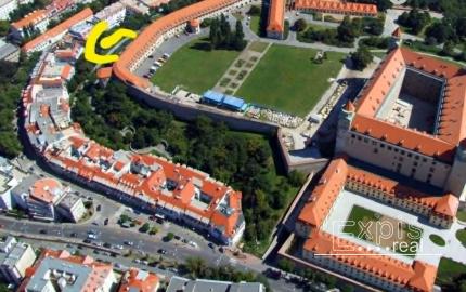 PRENÁJOM 3 izbový byt s parkingom pod hradom Zámocka EXPISREAL