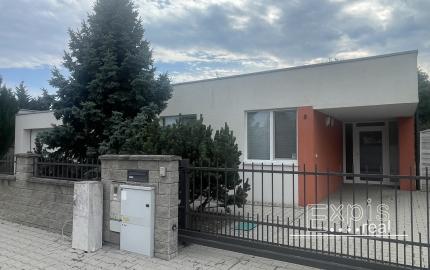 PREDAJ Rodinný dom Chorvátsky Grob, Čierna voda, EXPIS REAL