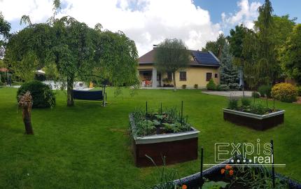 PREDAJ Rodinný dom so záhradou a bazénom, Potônske Lúky,  okr. Dunajská Streda EXPIS REAL