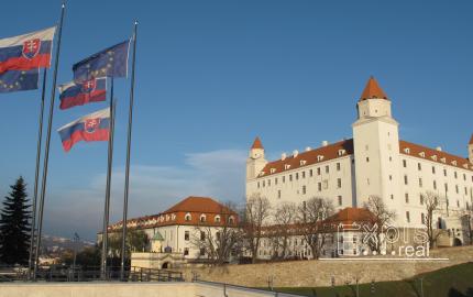 PRENÁJOM 2 izb. byt s balkónom, pri HRADE, Krátka ul., BA Staré Mesto EXPIS REAL