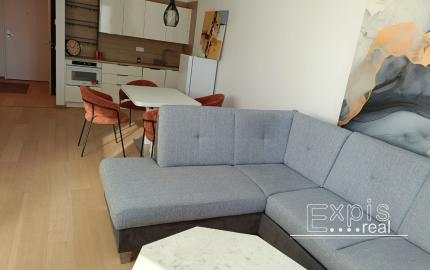 NA PRENÁJOM - Štýlový 2-izbový byt v SKY PARK  - zariadený,  s možnosťou prenájmu parkovania aj pivnice