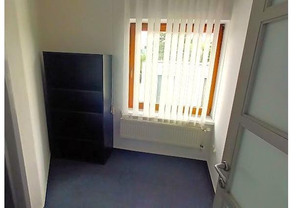 PRENÁJOM - Kancelárske priestory v RD - EXPISreal