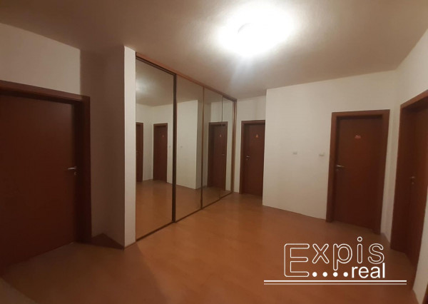 PREDANÉ 4izb veľký byt s výhľadom novostavba DOMINANT  Petržalka  EXPIS REAL