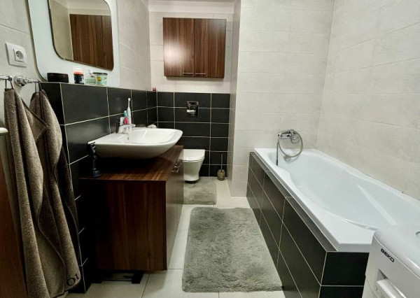 Predaj krásneho 2 i. bytu so šatnìkom, RK Expisreal