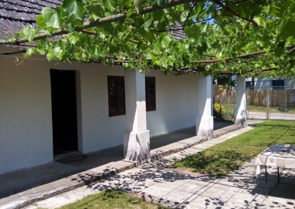 PREDAJ – VIDIECKY DOM, CHALUPA  TOMKY – EXPISREAL