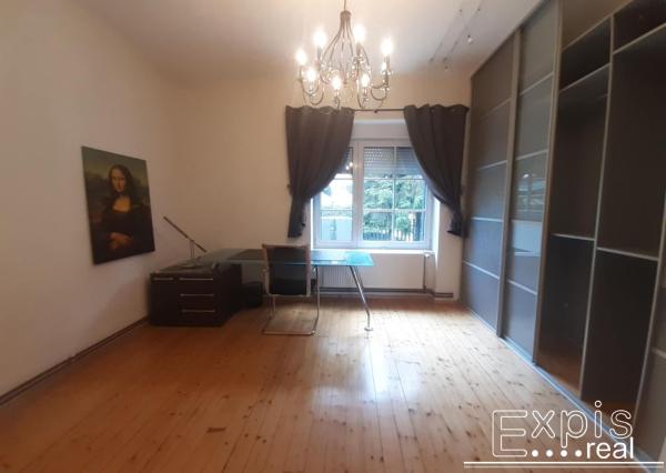 PRENÁJOM  8 izb dom so saunou Nové Mesto EXPIS REAL