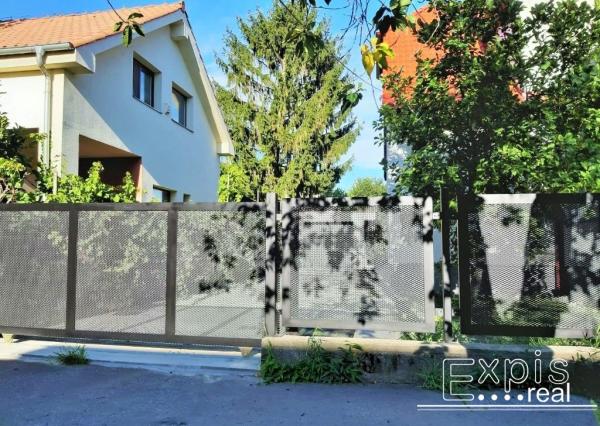 PRENÁJOM  5 izb priestranný RD vhodný aj na kancelárie Prievoz Ružinov EXPIS REAL