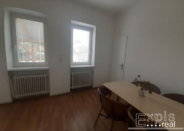 PRENÁJOM  5 izb priestranný RD vhodný aj na kancelárie Prievoz Ružinov EXPIS REAL