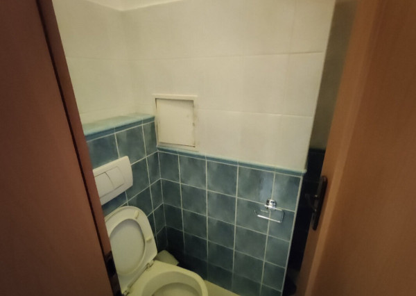 PRENÁJOM 4 izbový byt s terasou a parkovaním Staré mesto EXPISREAL