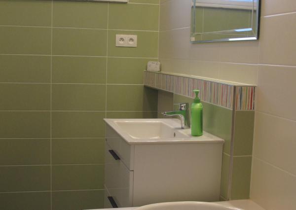 PRENÁJOM 2 izb. byt s balkónom, pri HRADE, Krátka ul., BA Staré Mesto EXPIS REAL