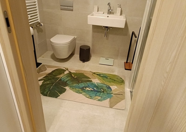 NA PRENÁJOM - Štýlový 2-izbový byt v SKY PARK  - zariadený,  s možnosťou prenájmu parkovania aj pivnice