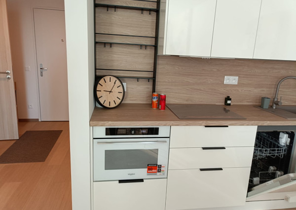 NA PRENÁJOM - Štýlový 2-izbový byt v SKY PARK  - zariadený,  s možnosťou prenájmu parkovania aj pivnice