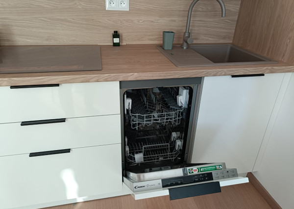 NA PRENÁJOM - Štýlový 2-izbový byt v SKY PARK  - zariadený,  s možnosťou prenájmu parkovania aj pivnice