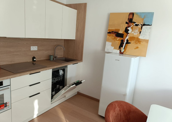 NA PRENÁJOM - Štýlový 2-izbový byt v SKY PARK  - zariadený,  s možnosťou prenájmu parkovania aj pivnice