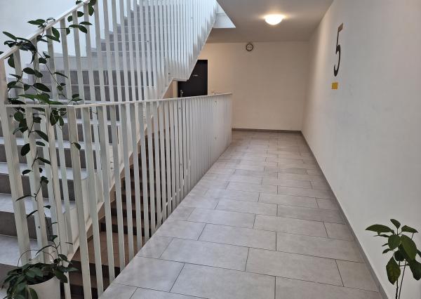 PRENÁJOM 4izb veľkometrážny byt s terasou a parkovaním SLNEČNICE Expisreal