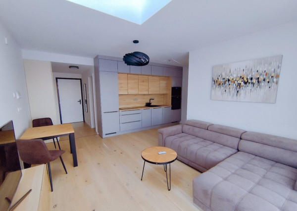 PRENÁJOM 2izb slnečný byt s parkovaním Zwirn NIVY Expisreal