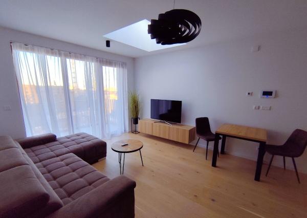 PRENÁJOM 2izb slnečný byt s parkovaním Zwirn NIVY Expisreal