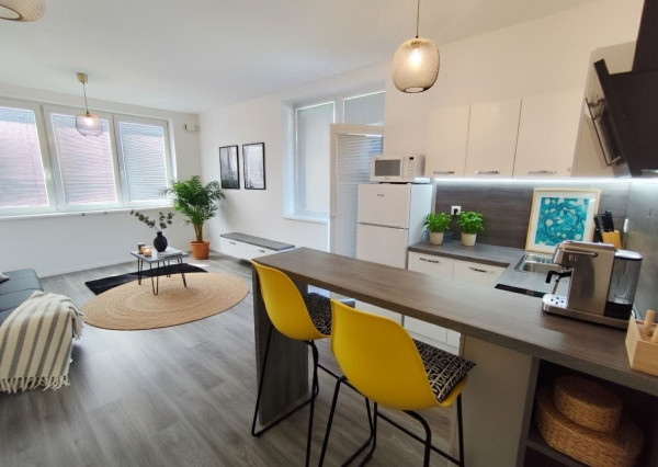 1-izbový byt s balkónom a parkovacím miestom  v Miloslavove