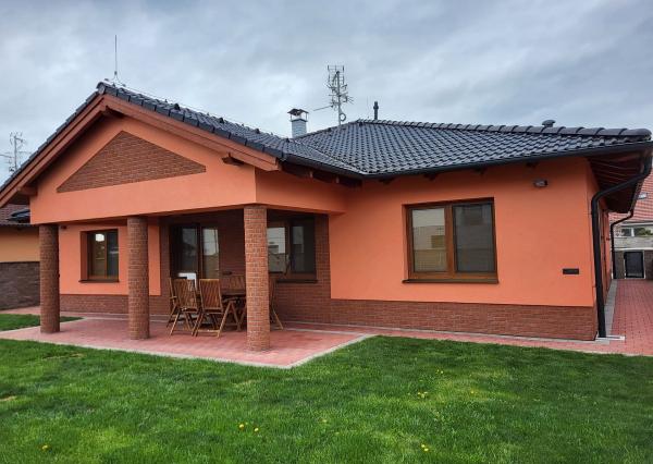 PRENAJOM Rodinný dom - bungalov v Stupave, vhodný aj na podnikanie EXPIS REAL