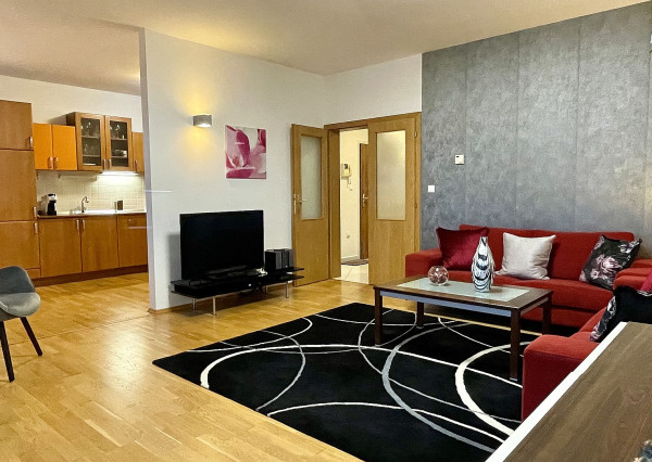 PRENÁJOM 3 izb. byt s parkingom, Kýčerského ulica, BA Staré Mesto Expis real