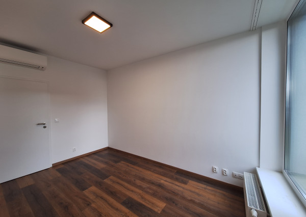 PRENÁJOM 4izb byt s veľkou terasou a parkovaním SLNEČNICE Expisreal