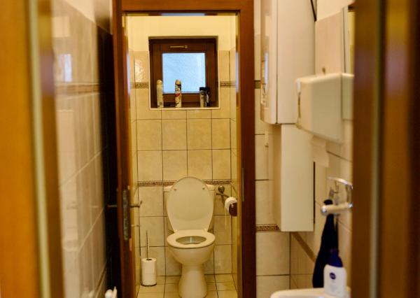 Prenájom - 4 izb. atypické bývanie v RD - EXPISreal