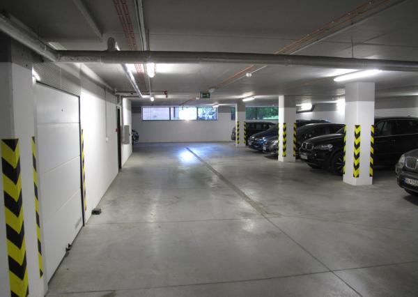 PRENÁJOM  Parkovacie miesto Antolská ulica, Bratislava Petržalka EXPIS REAL