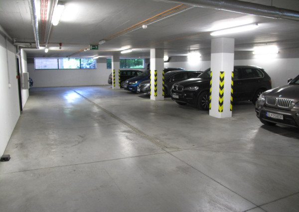 PRENÁJOM  Parkovacie miesto Antolská ulica, Bratislava Petržalka EXPIS REAL