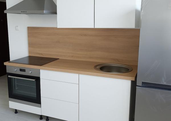 Predaj 2 izbový byt po rekonštrukcii - Trnavská cesta