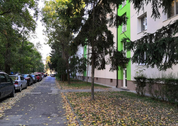 PRENÁJOM 3 izb byt s parkingom ul. Planét Bratislava - Ružinov EXPISREAL