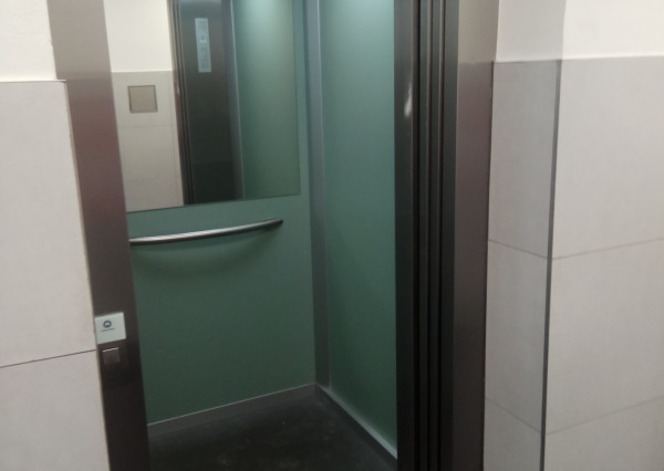 PREDAJ 2 izbový byt po rekonštrukcii - Trnavská cesta