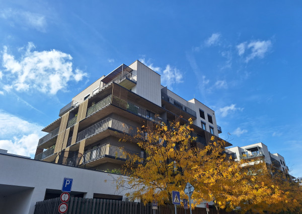 PRENÁJOM 4izb byt s veľkou terasou a parkovaním SLNEČNICE Expisreal