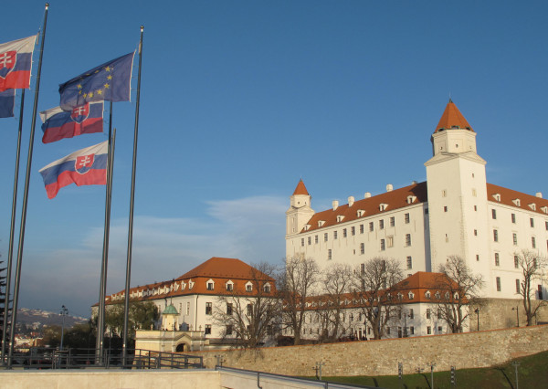 PRENÁJOM 2 izb. byt s balkónom, pri HRADE, Krátka ul., BA Staré Mesto EXPIS REAL