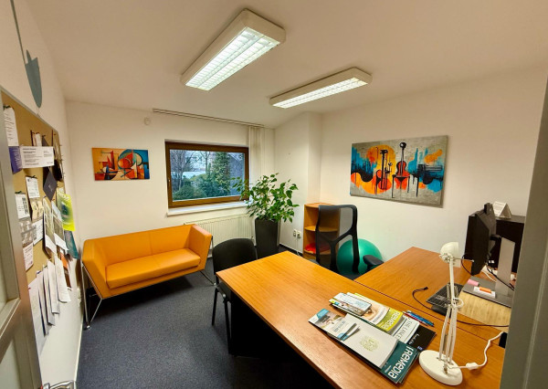 Prenájom kancelárske priestory v RD - EXPISreal