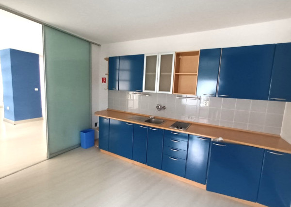 Prenájom - 4 izb. atypické bývanie v RD - EXPISreal